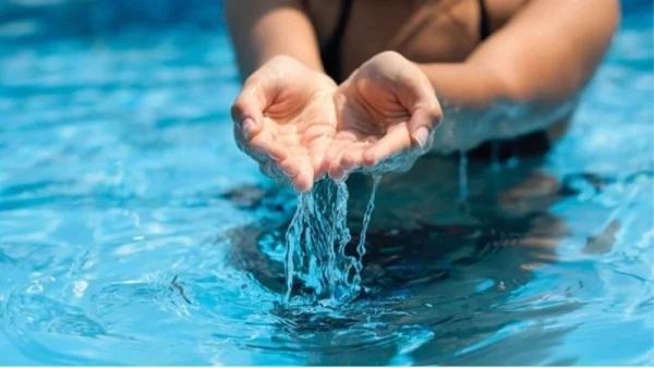 How to Effectively Chlorinate Your Pool