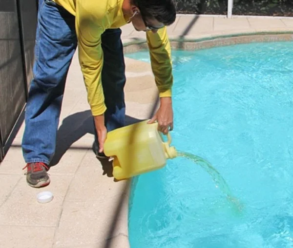 The Benefits and Best Application of Using Liquid Chlorine for Pool Maintenance